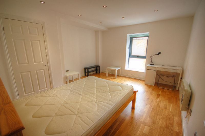 Flat Falconar's Court in Newcastle upon Tyne