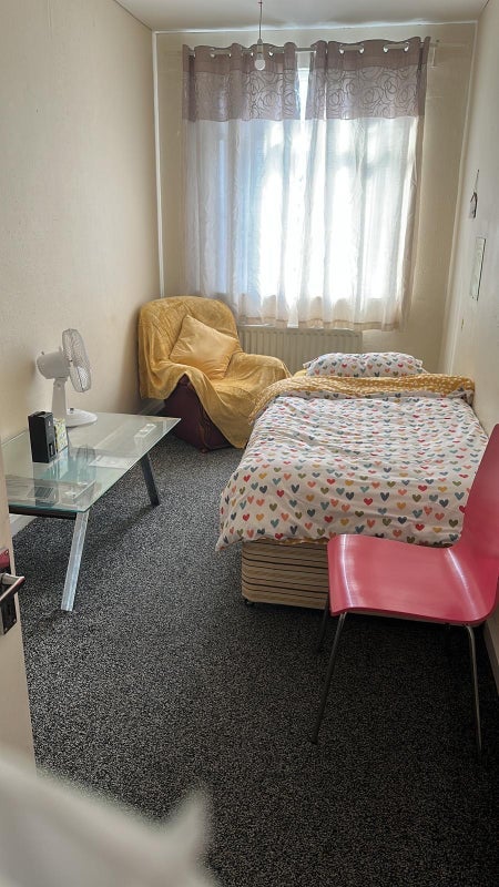 Room High Road in Nottingham