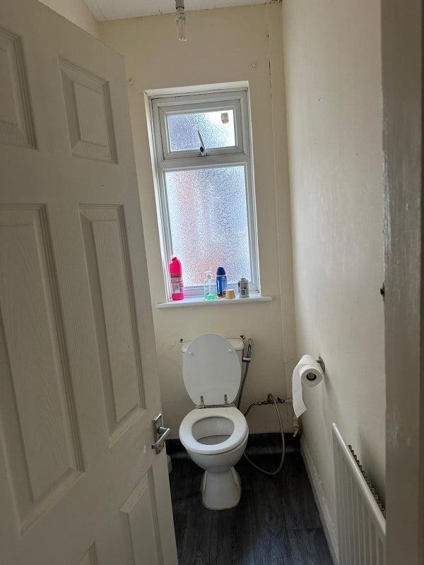 Room High Road in Nottingham