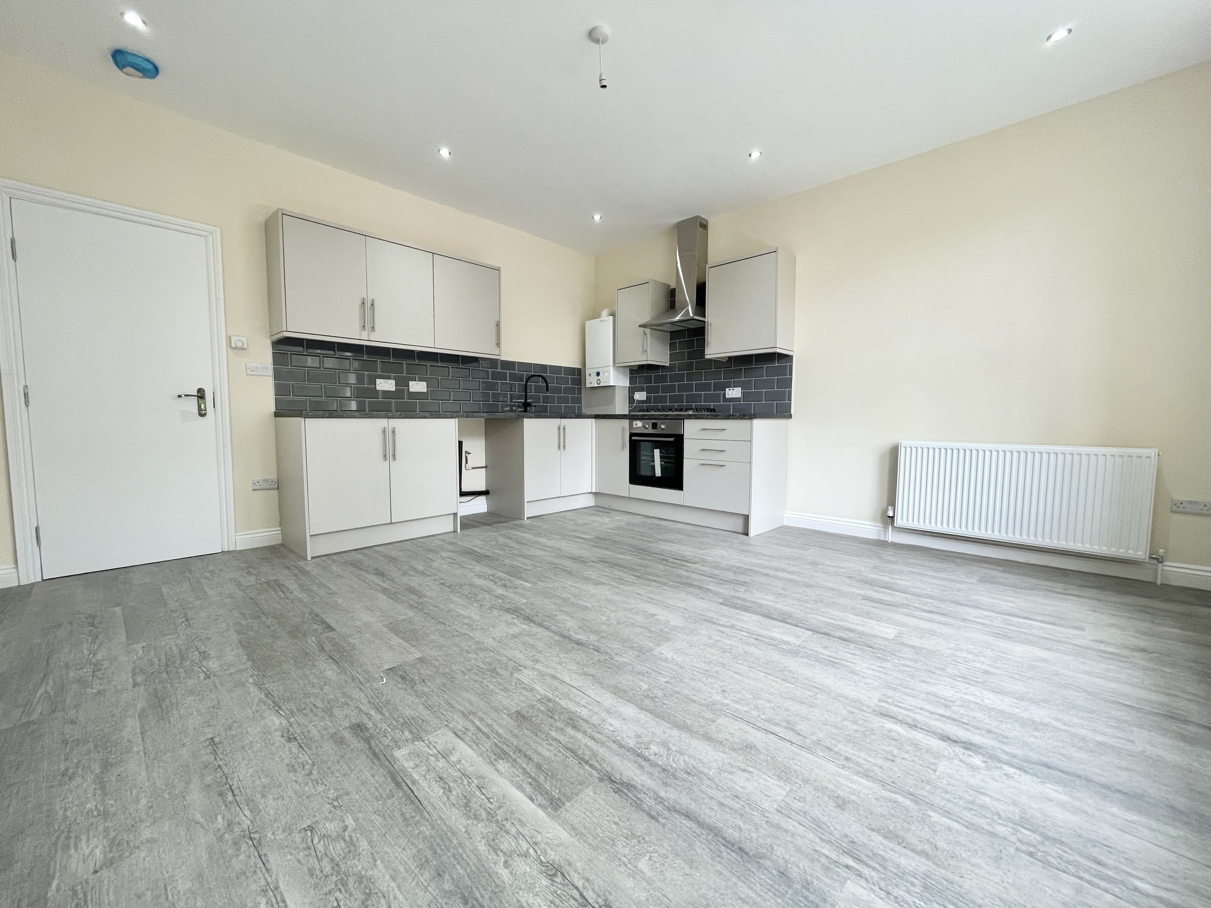 Flat Clarkegrove Road in Sheffield
