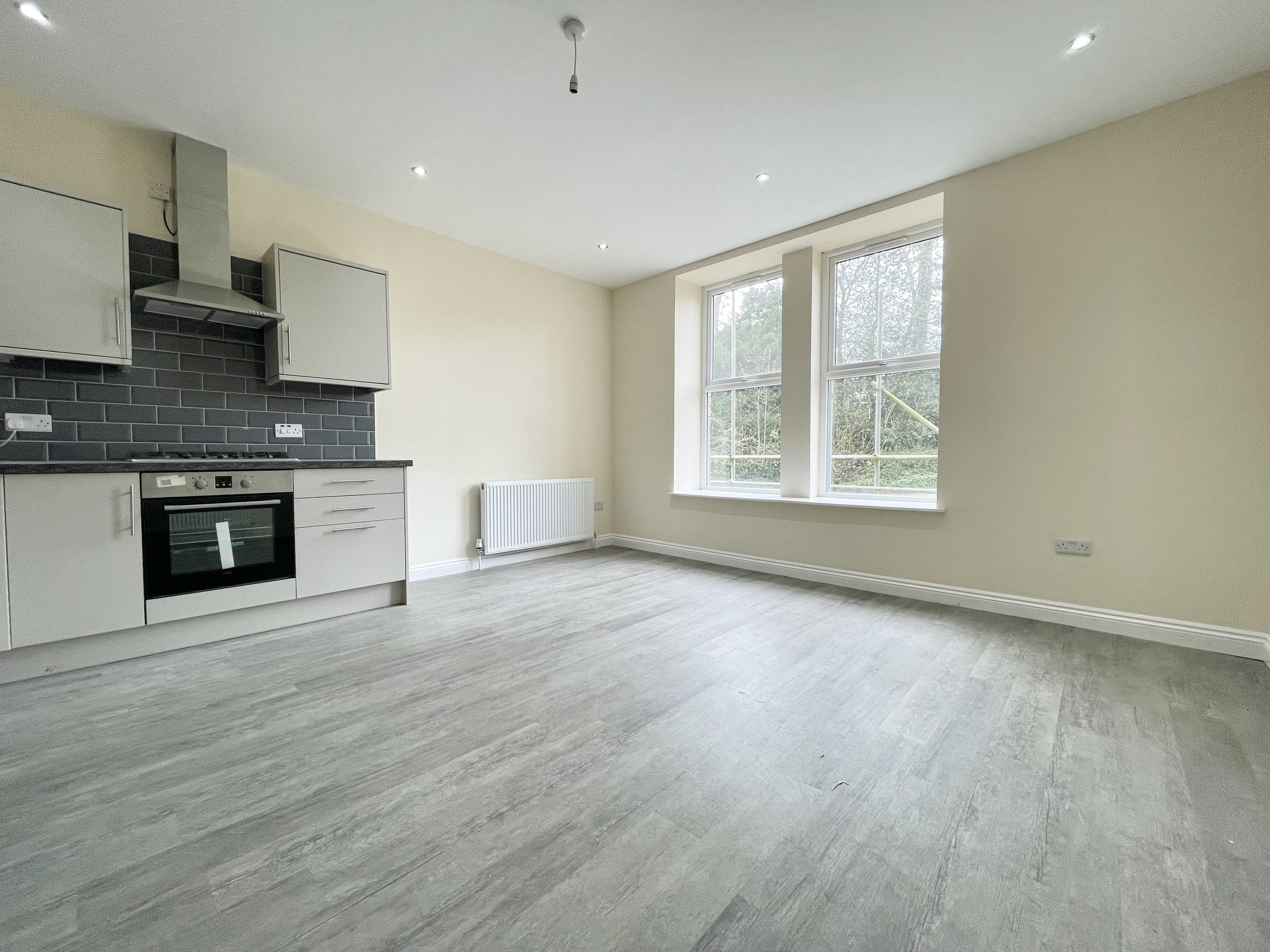 Flat Clarkegrove Road in Sheffield