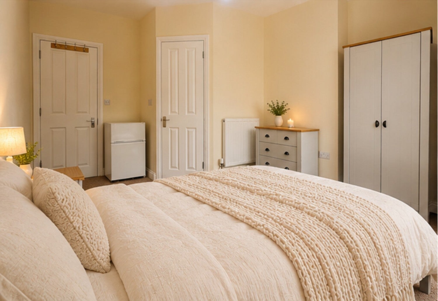 Room St Andrews Road in Yeovil