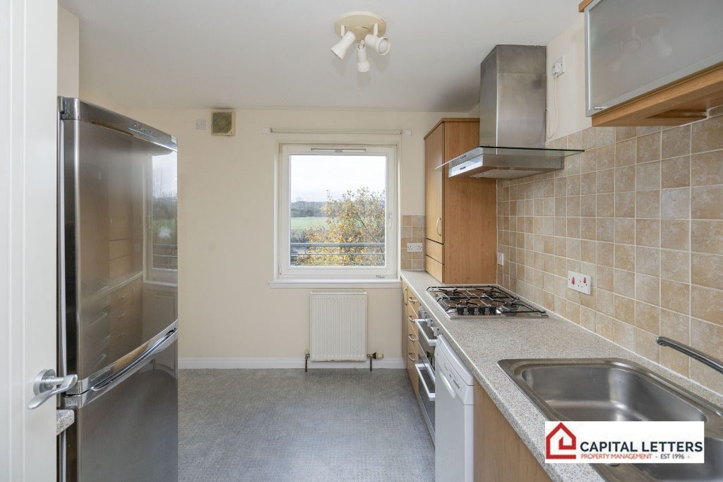 Flat Cask Crescent in Stirling