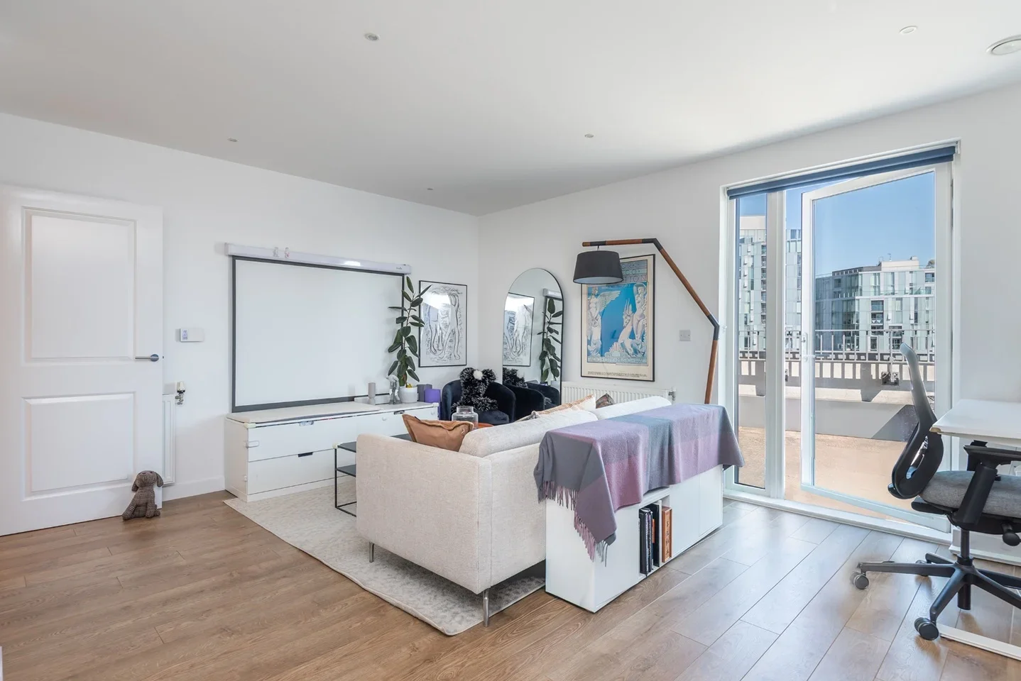 Flat Berthon Street in Greater London