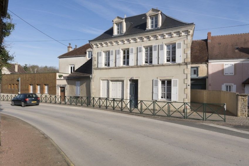 Flat Rue Rollinat in Badecon-le-Pin