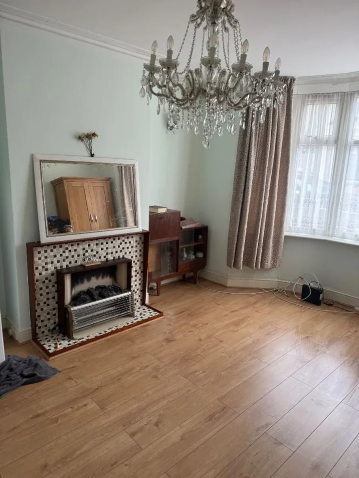 Room Livingstone Road in Gillingham