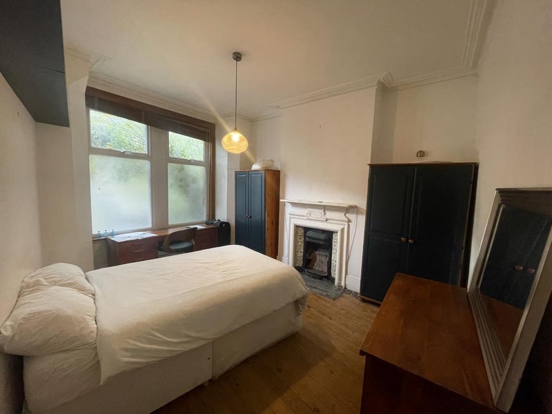 Room Vartry Road in Greater London