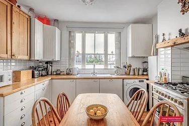 Flat Malden Road in Greater London