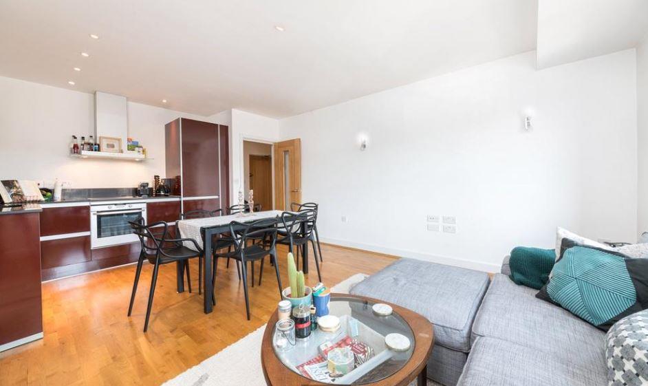Flat Lots Road in Greater London