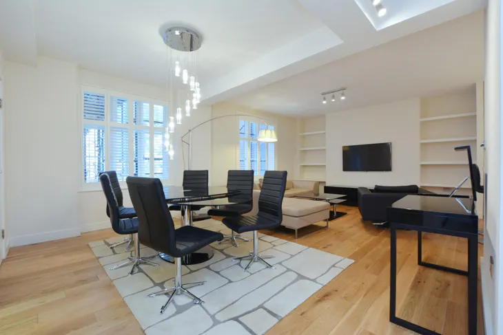 Flat Chesterfield Gardens in City of Westminster