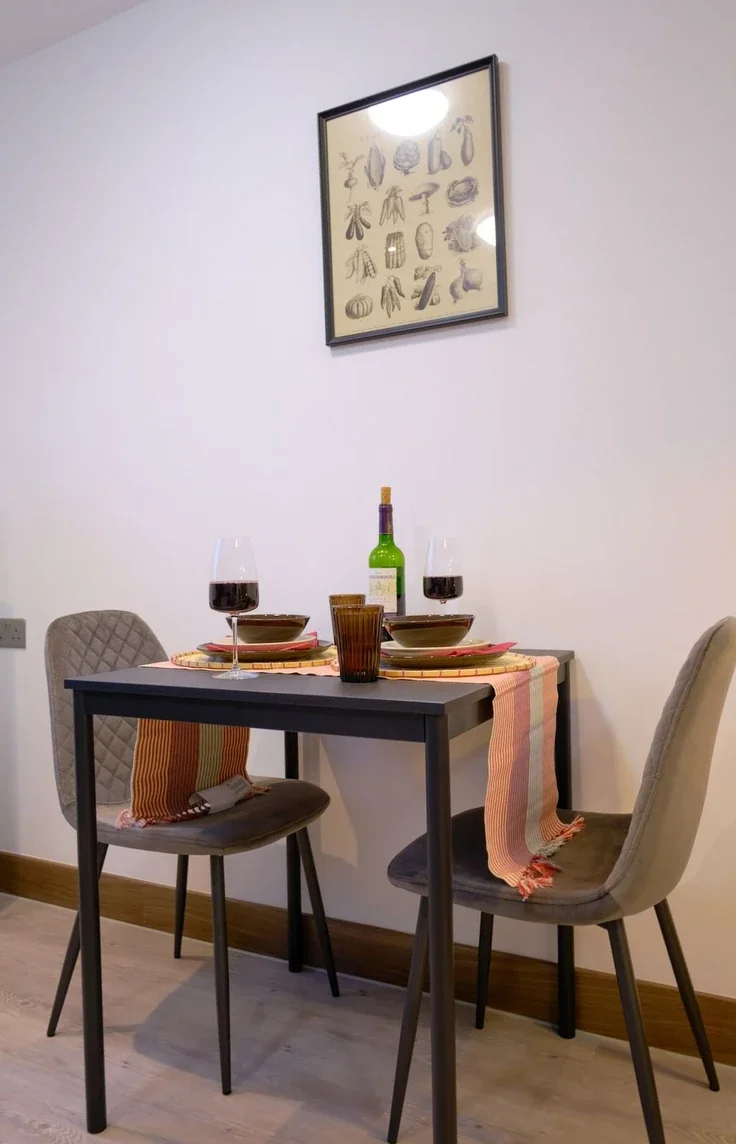 Flat The Ridgeway in Greater London