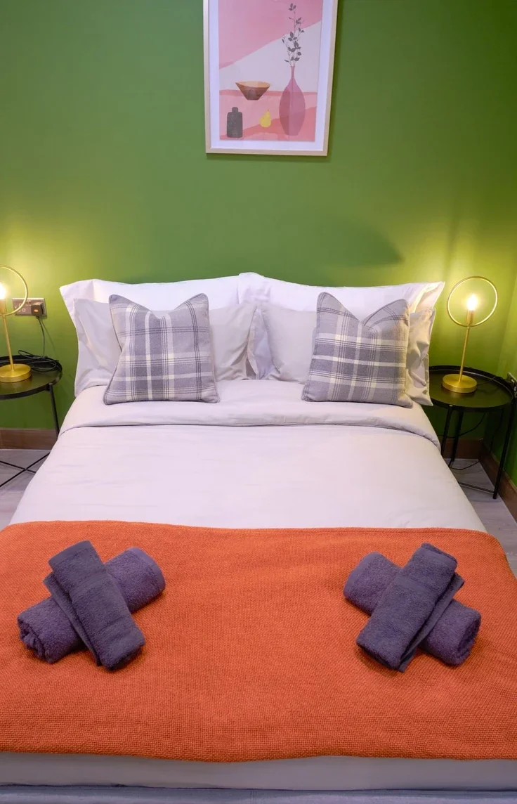 Flat The Ridgeway in Greater London