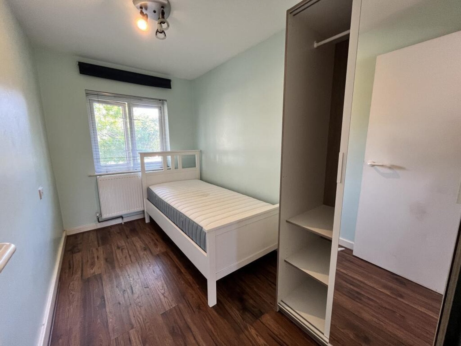 Room Eden Grove in Bristol