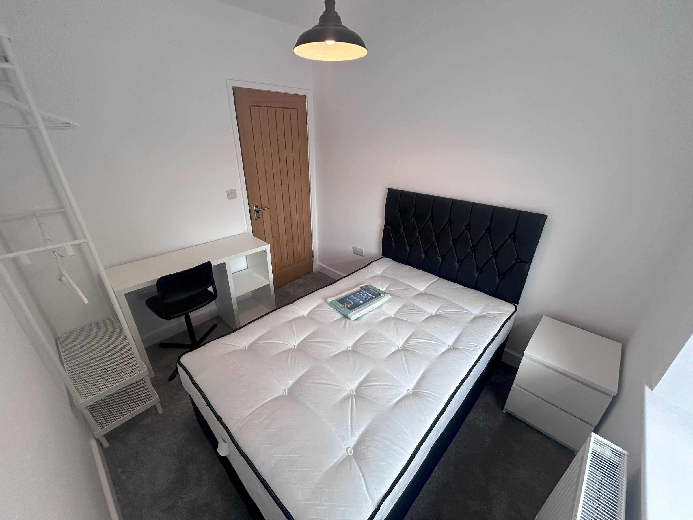 Room Rose Green Road in Bristol