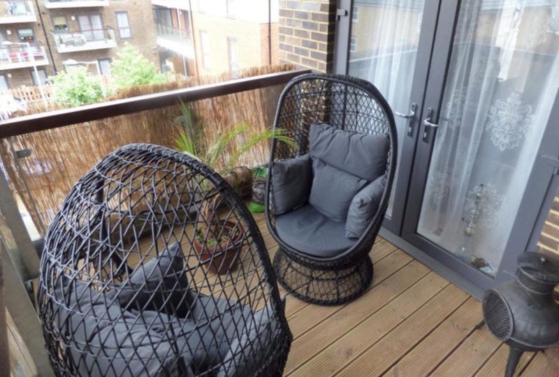 Flat Okemore Gardens in Greater London
