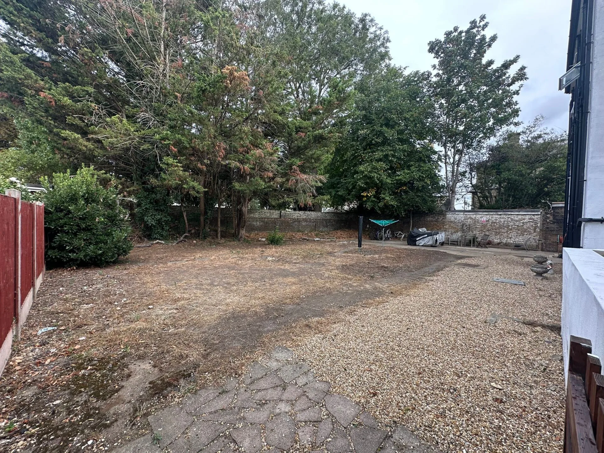 Flat Pelham Road in Gravesham