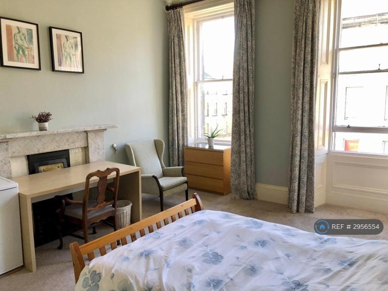 Room Oxford Street in City of Edinburgh