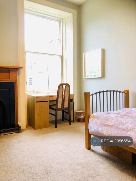 Room Oxford Street in City of Edinburgh