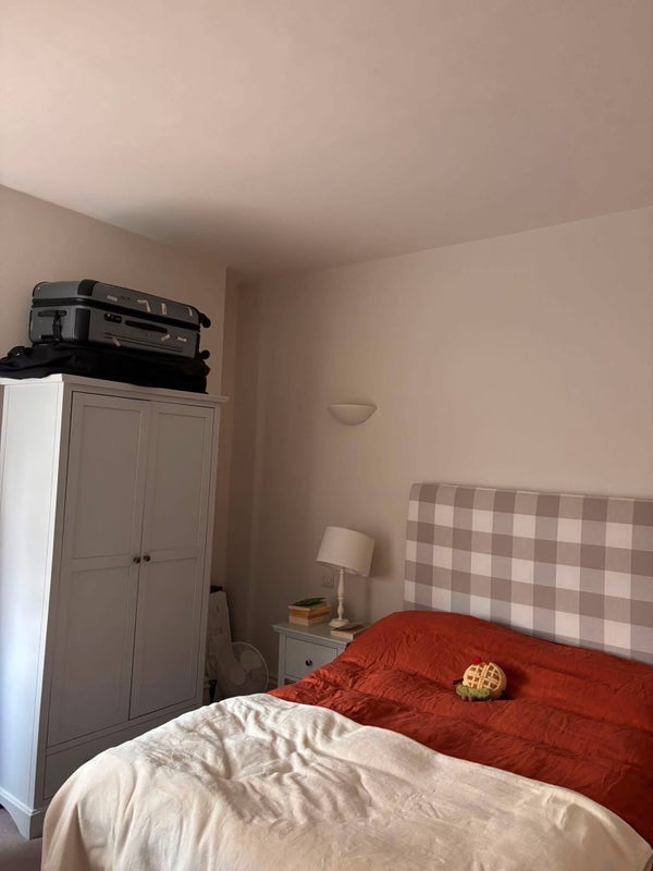 Room Pulton Place in Greater London