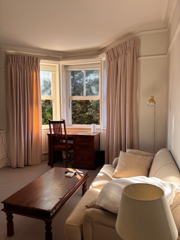 Room Pulton Place in Greater London