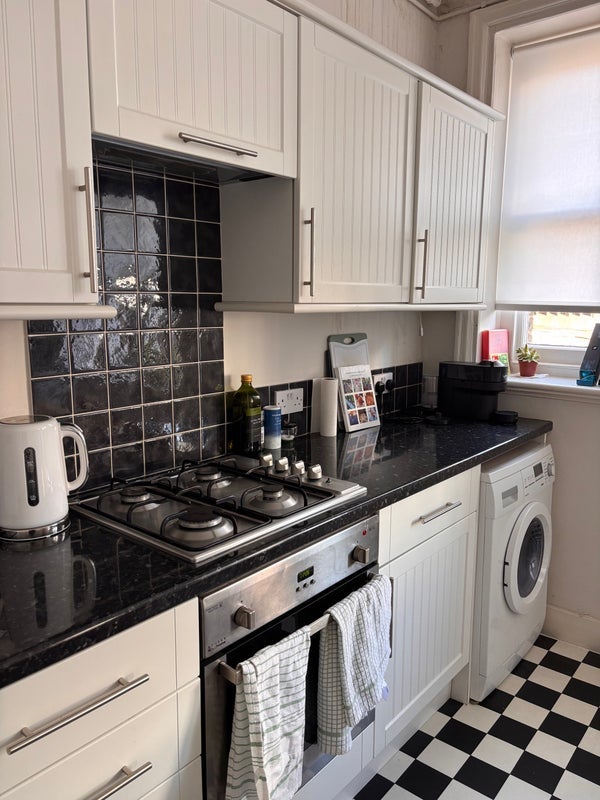 Room Pulton Place in Greater London