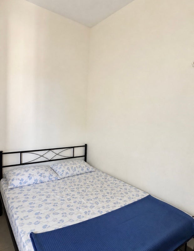 Room Eastern Avenue in Greater London