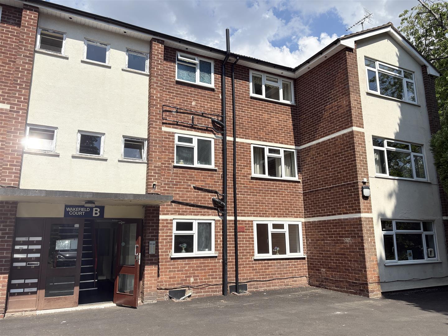 Flat Hayfield Road in Birmingham