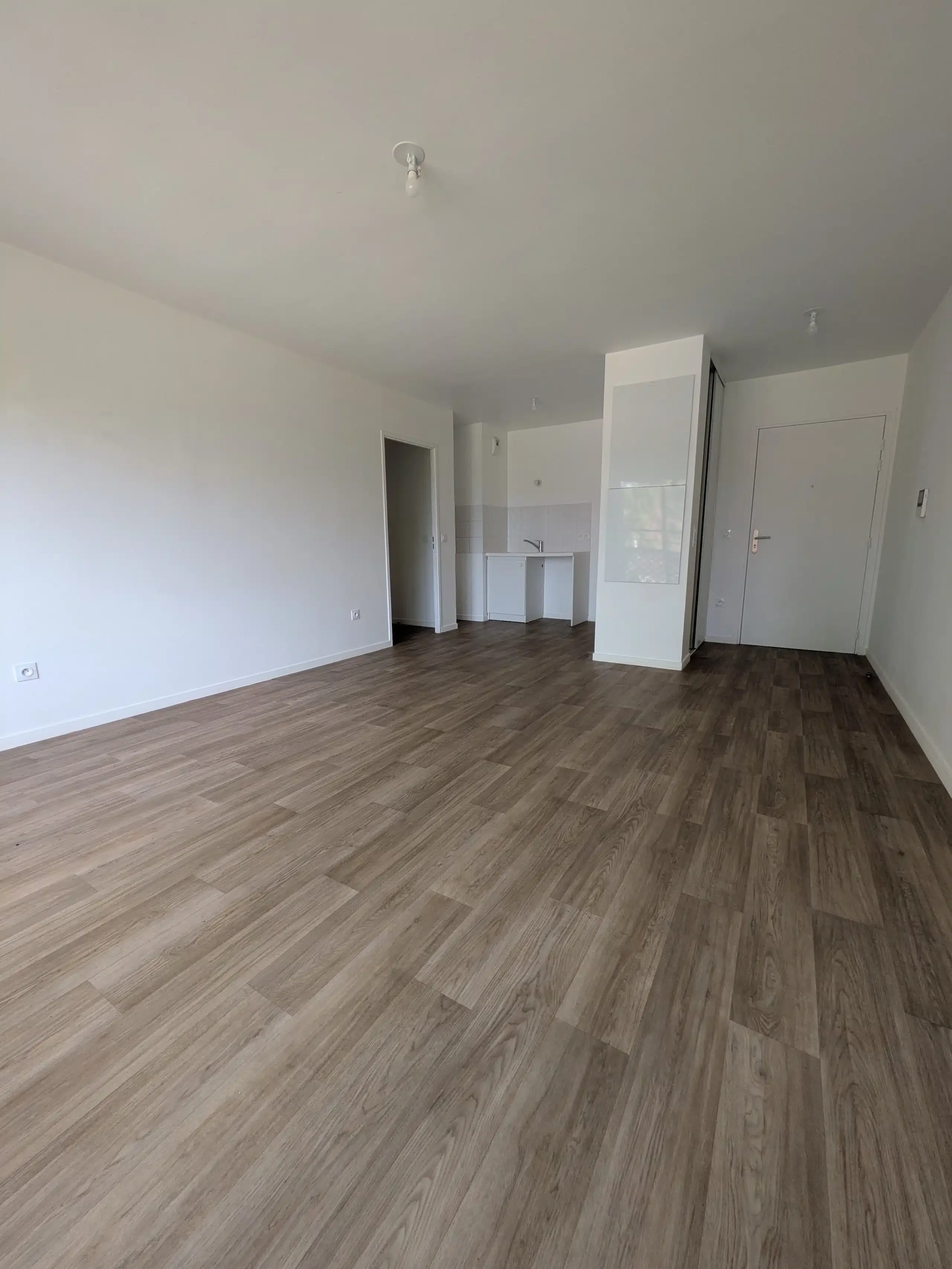 Flat Rue de la Fosse aux Anglais in Dammarie-les-Lys