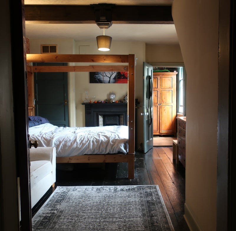 Room Colville Street in Nottingham