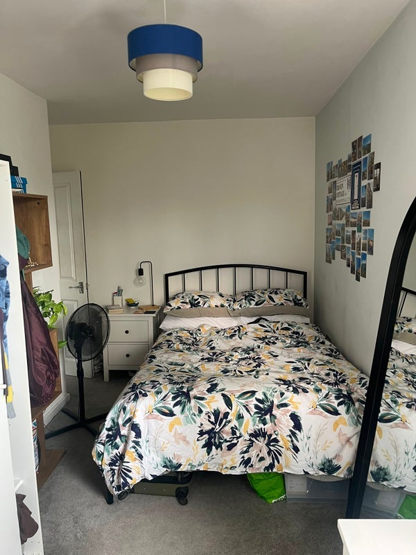 Room John Ruskin Street in Greater London