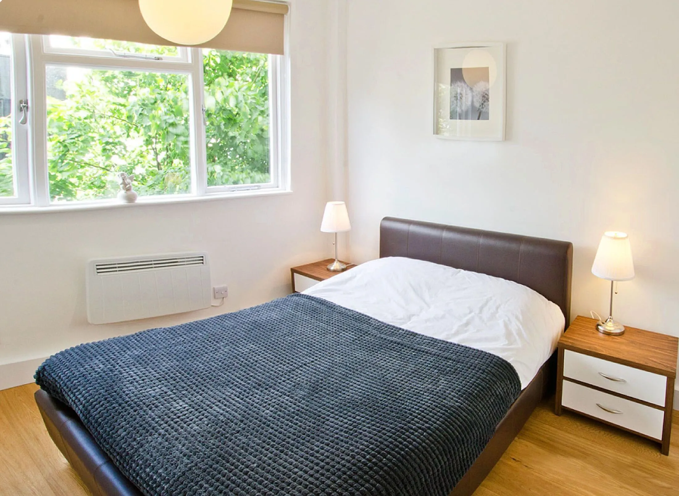 Flat Whitechapel Road in Greater London