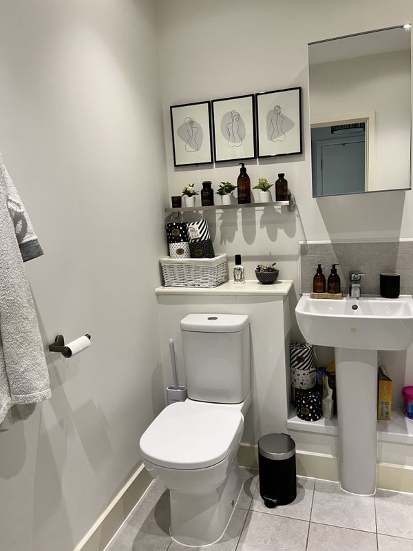 Room Apple Yard in Greater London