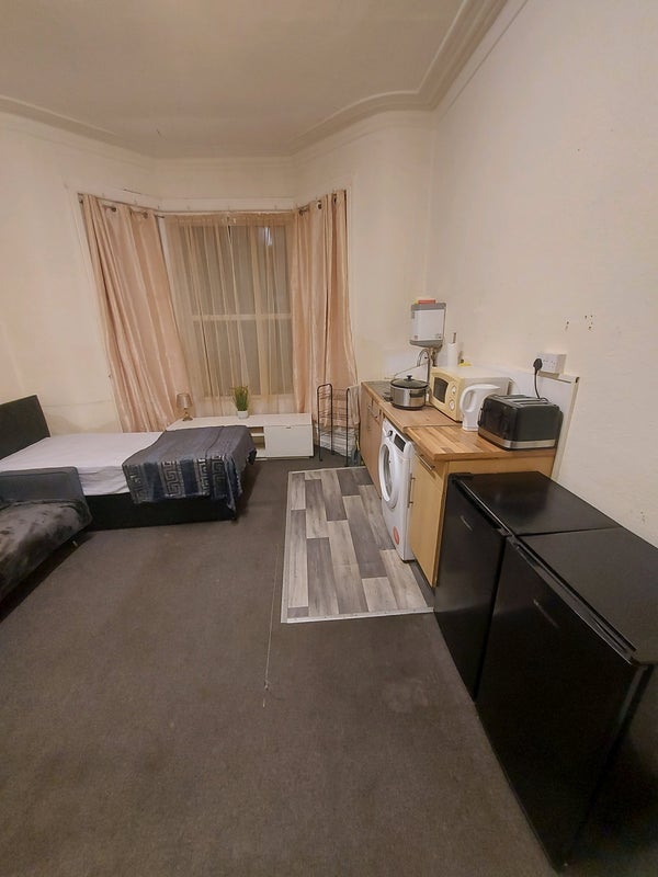 Flat Clevedon Road in Blackpool