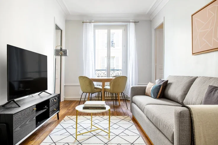 Flat Rue de Poissy in Paris
