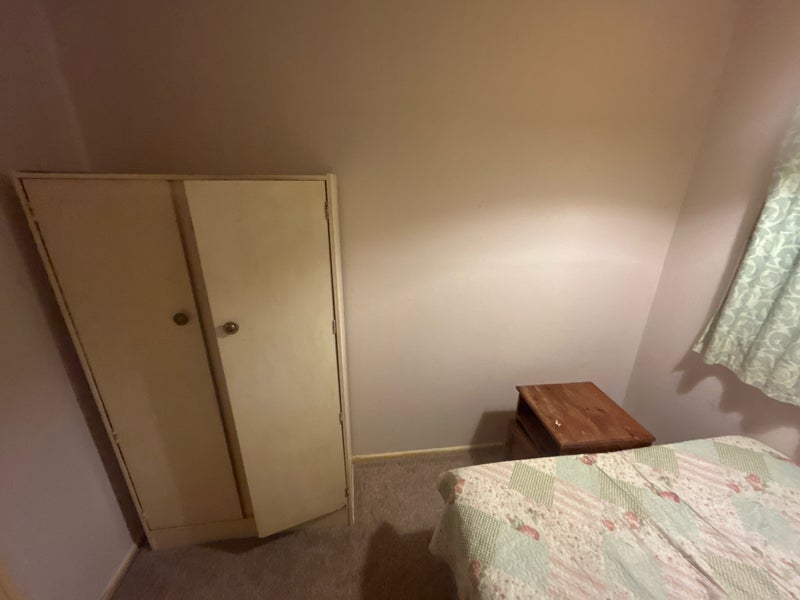 Room Aberporth Road in Cardiff