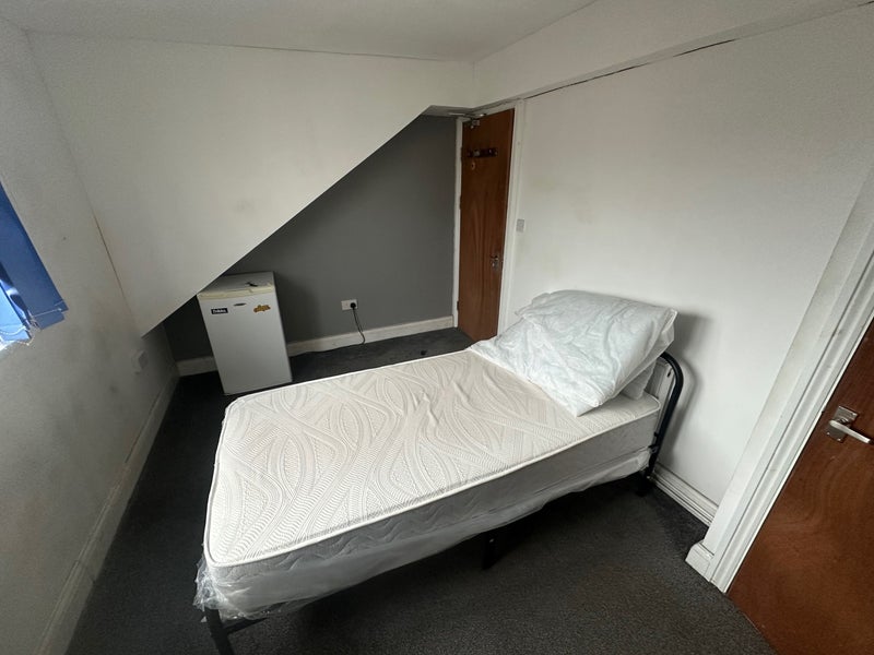 Room Brunswick Street in Wakefield