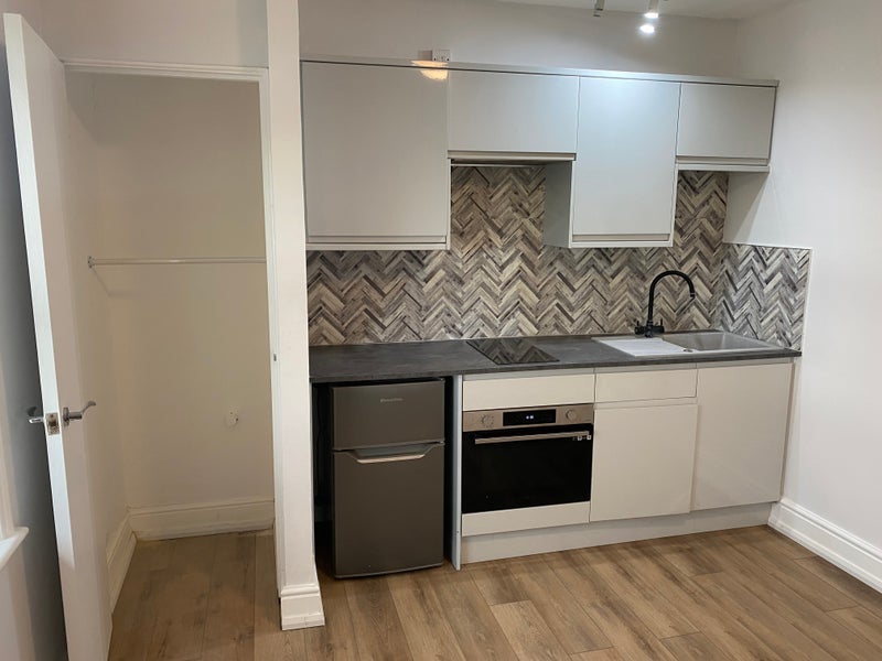 Flat Cornwallis Road in Maidstone