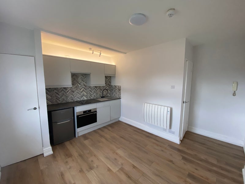 Flat Cornwallis Road in Maidstone