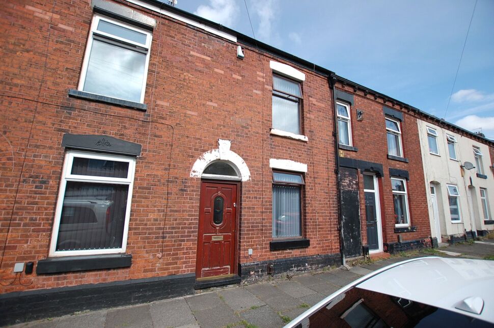 Flat Hulme Street in Tameside