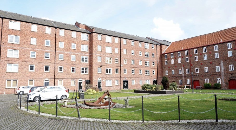 Flat Clarence Street in Hull
