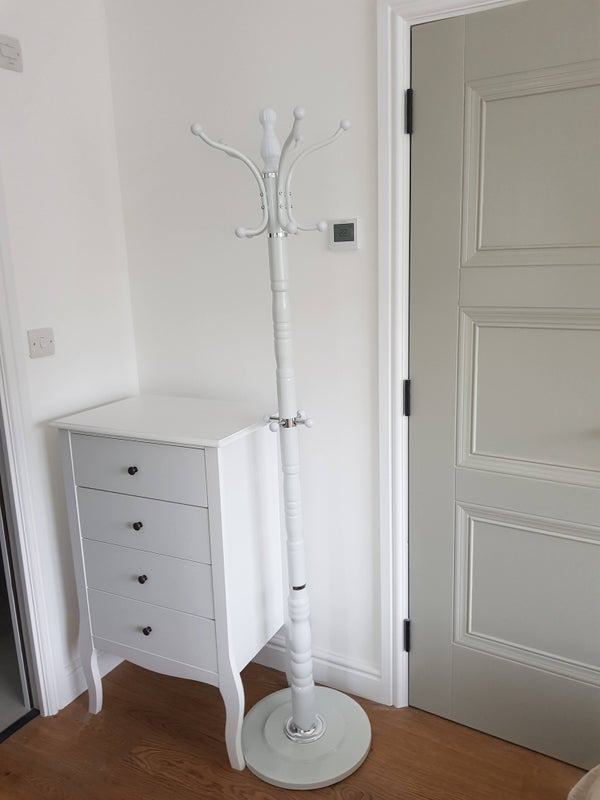 Room Apton Road in East Hertfordshire