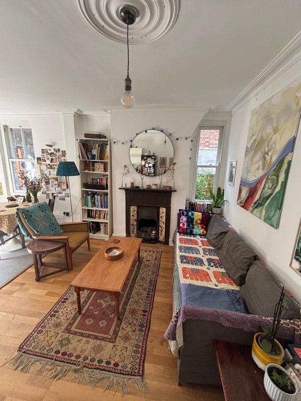 Room Widdenham Road in Greater London
