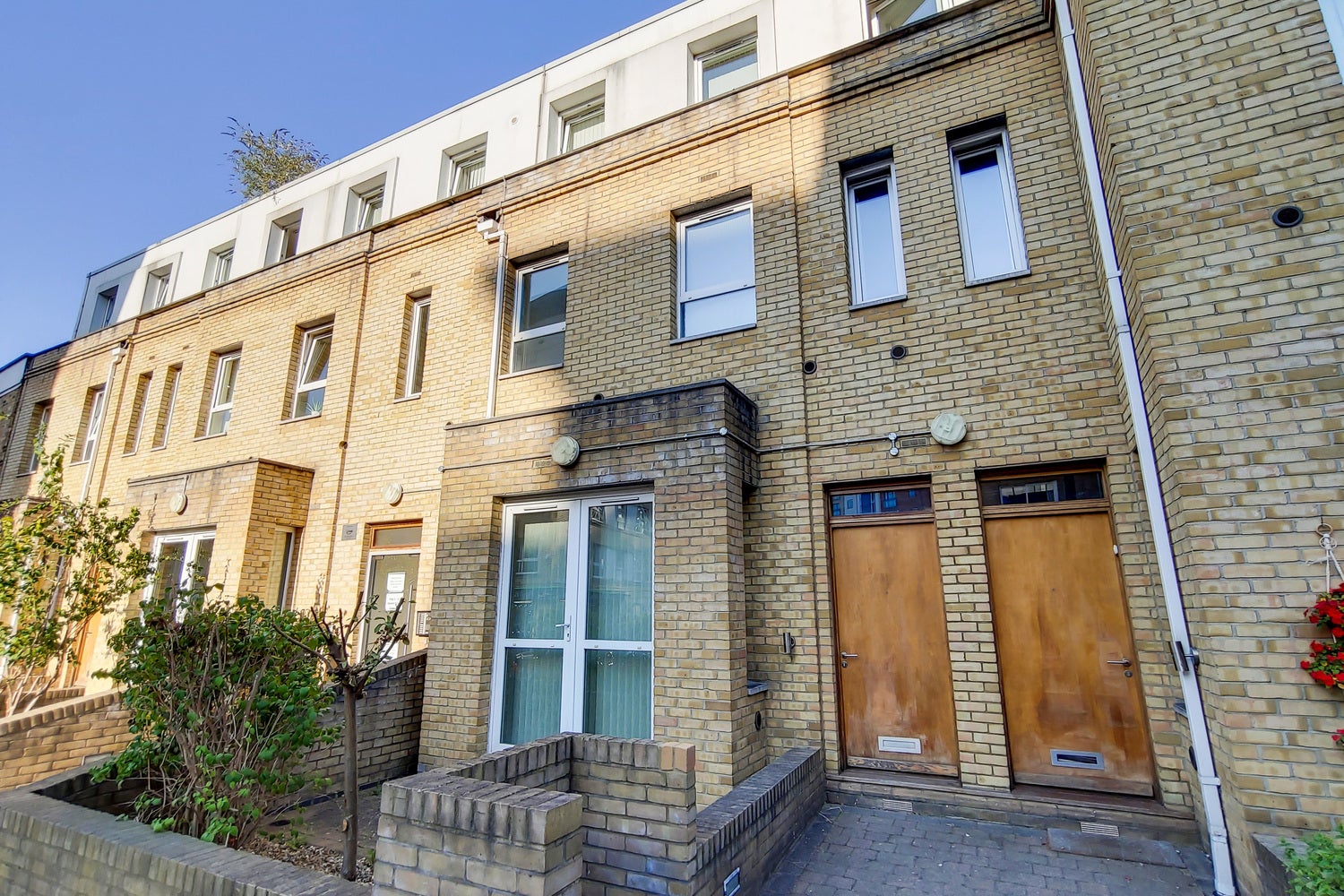 House Westferry Road in Greater London