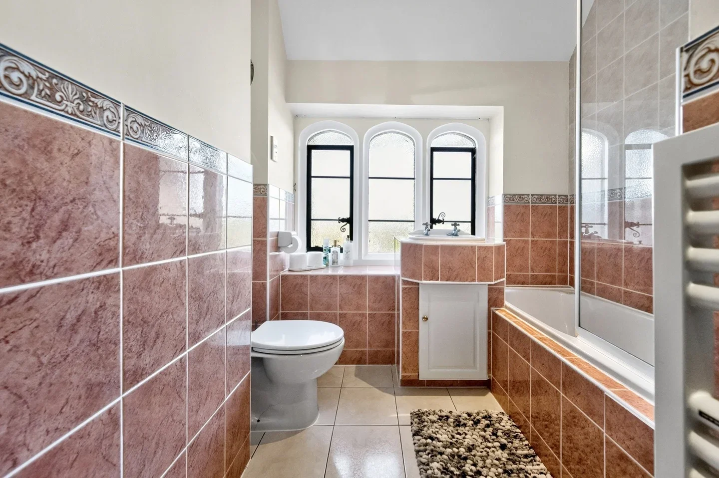 Flat Royal Close in Greater London