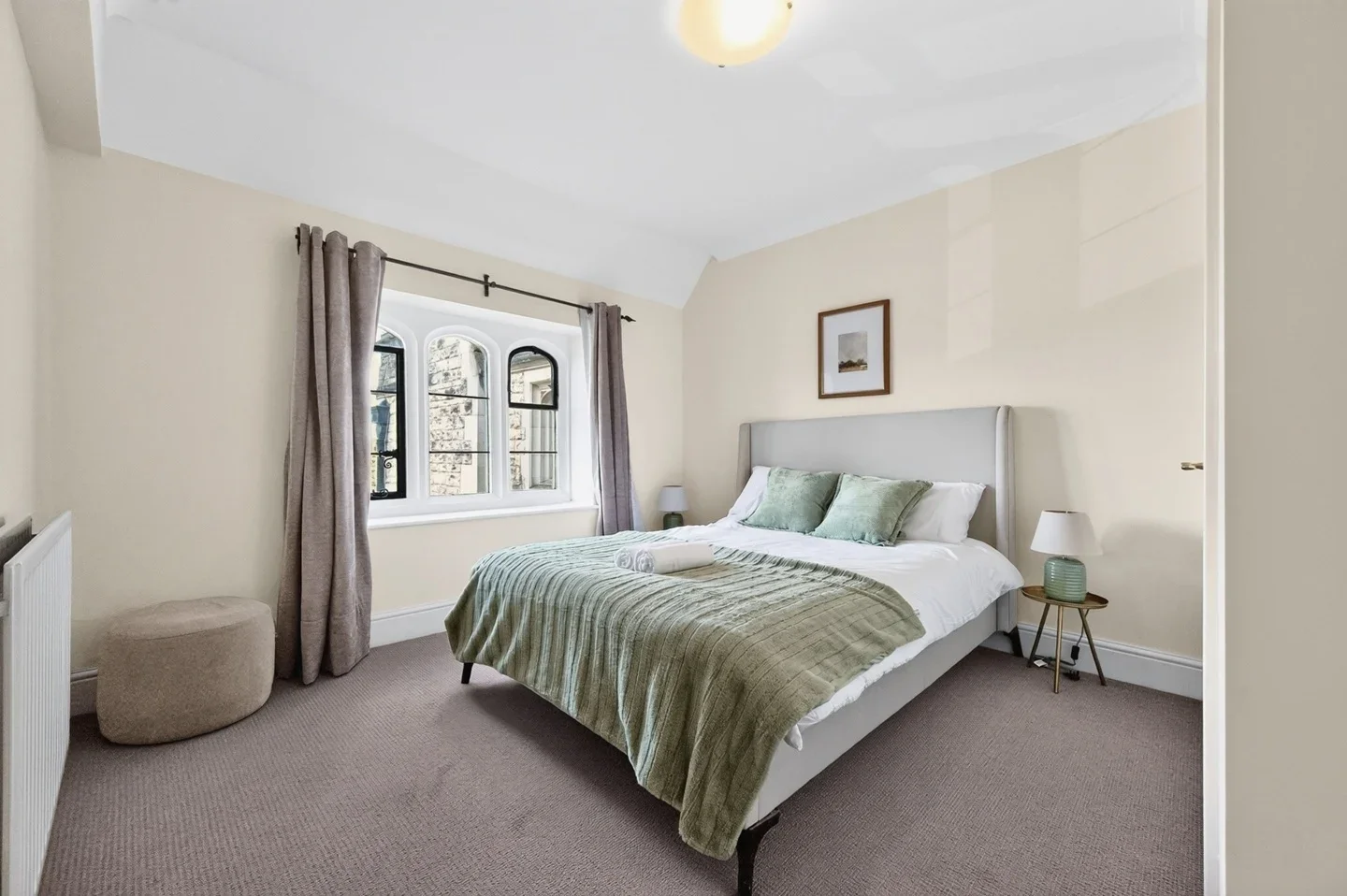 Flat Royal Close in Greater London