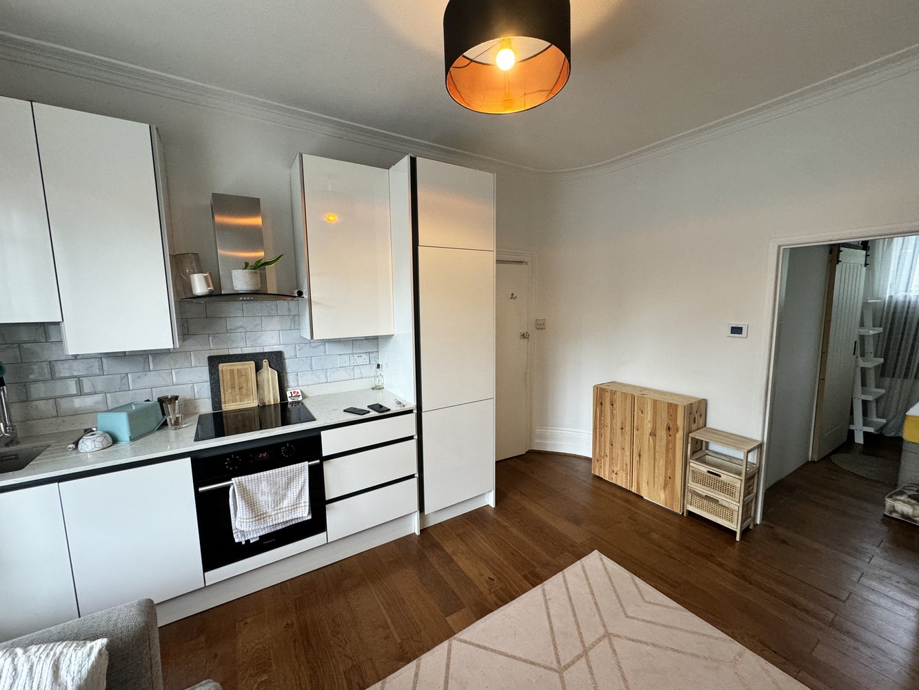 Room Arragon Road in Greater London