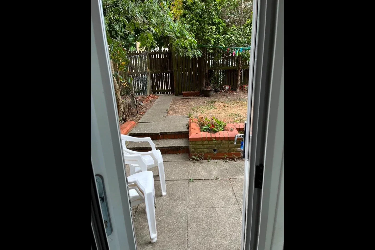 Room London Road in Greater London