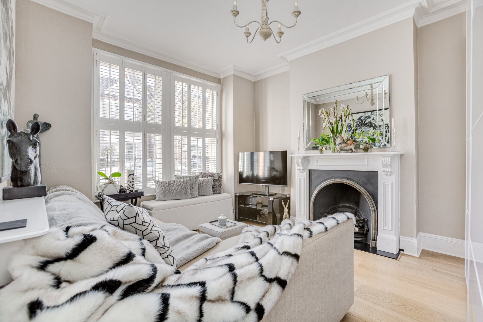 Flat Kingwood Road in Greater London