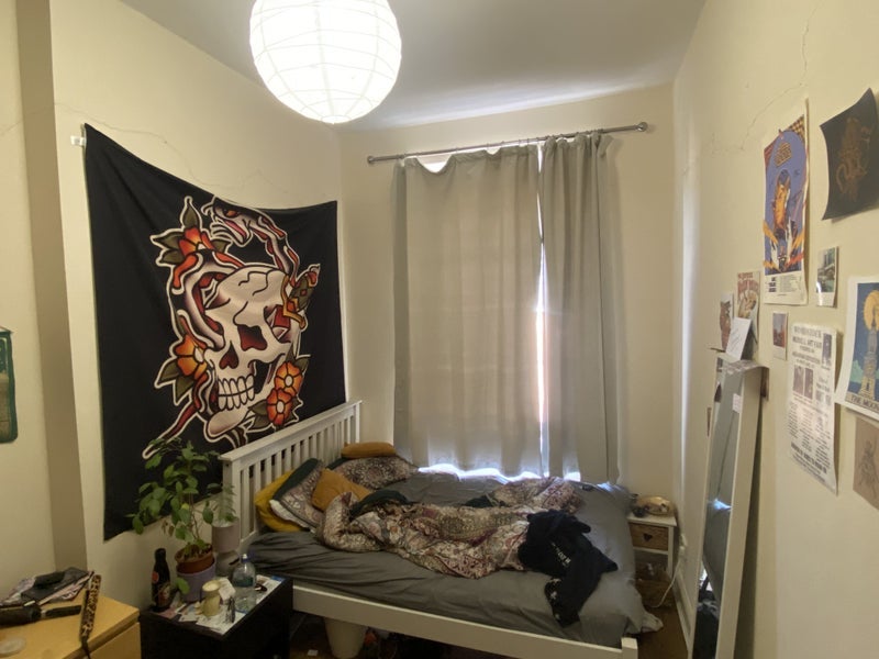 Room Main Street in Glasgow