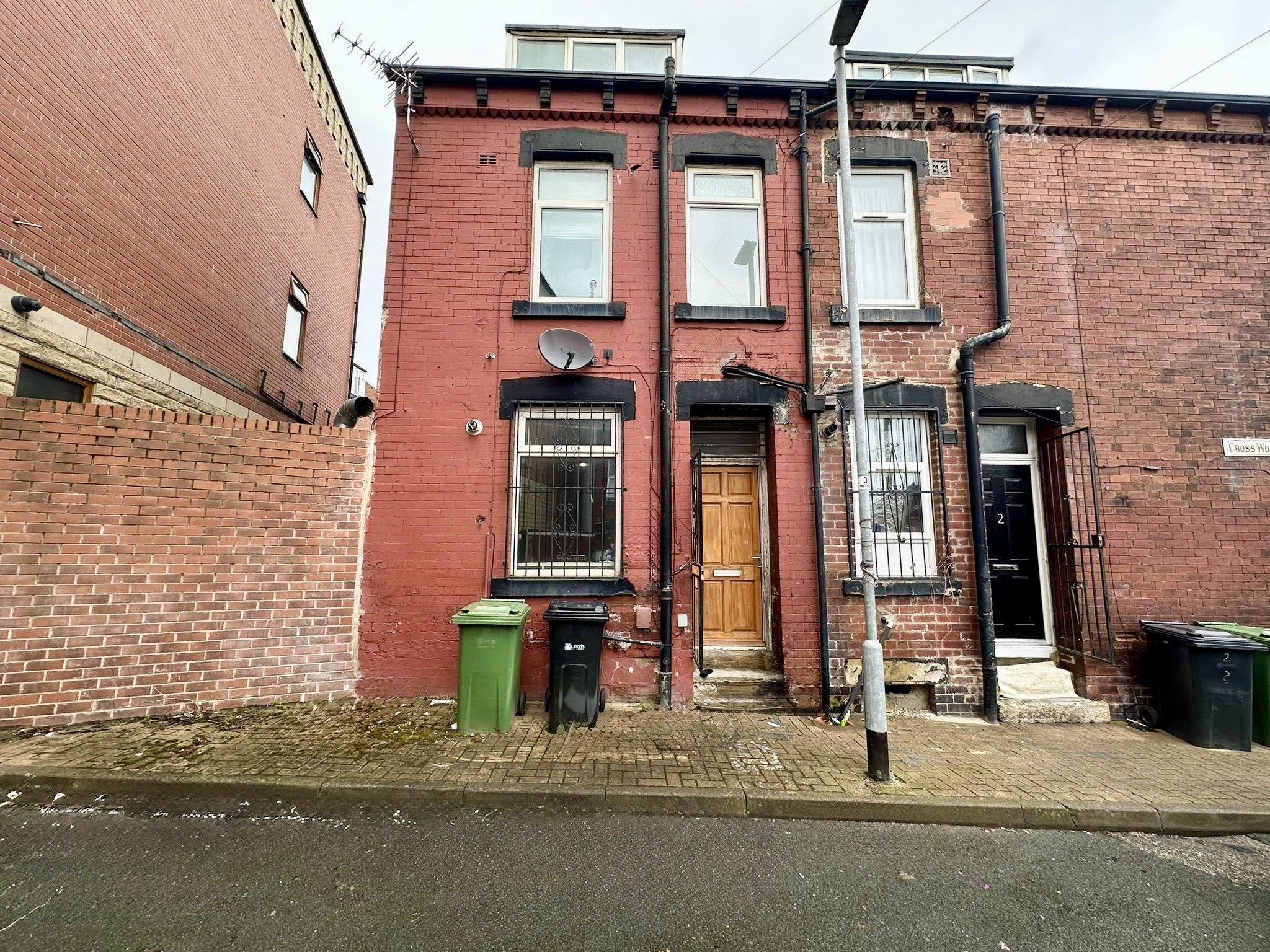 House Cross Woodview Street in Leeds